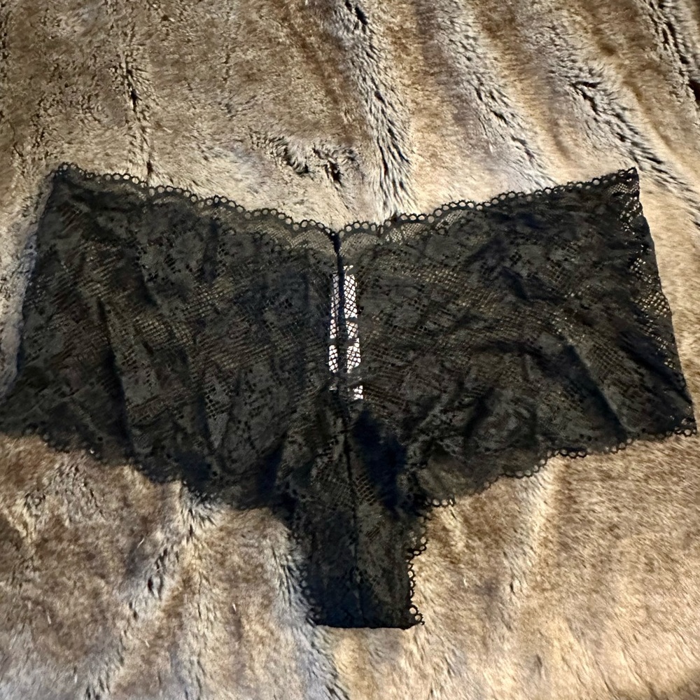 Victoria’s Secret shorty Panty
